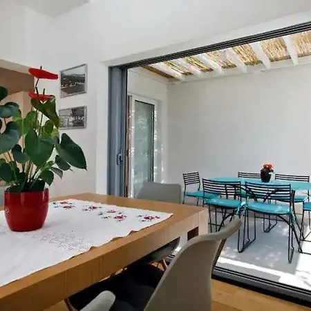 Nugal Apartmán *